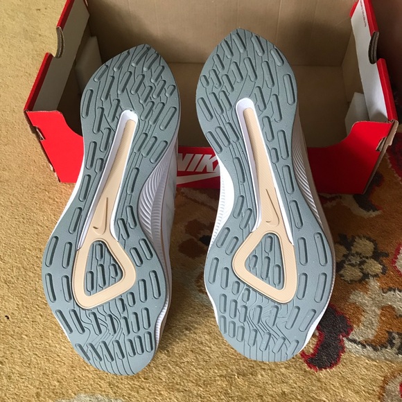 Nike Women's Exp-x14 - Picture 7 of 8
